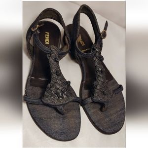 FENDI Dark Denim Flat Thong Sandals Buckle Closure Women's Size 37/US 6.5B